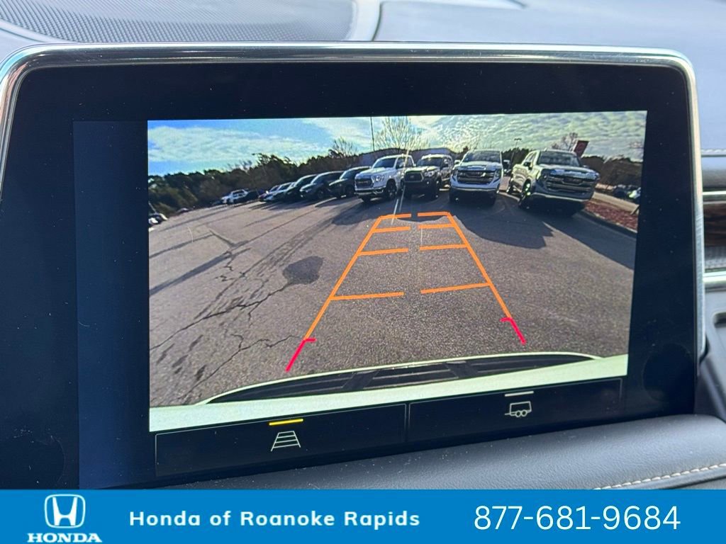 Used 2024 Chevrolet Suburban Premier image 13