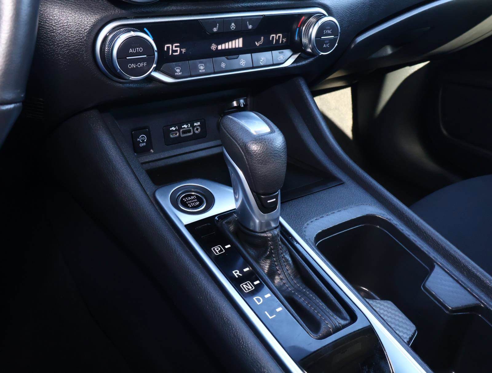 Used 2025 Nissan Sentra SV w/ All-Weather Package image 24