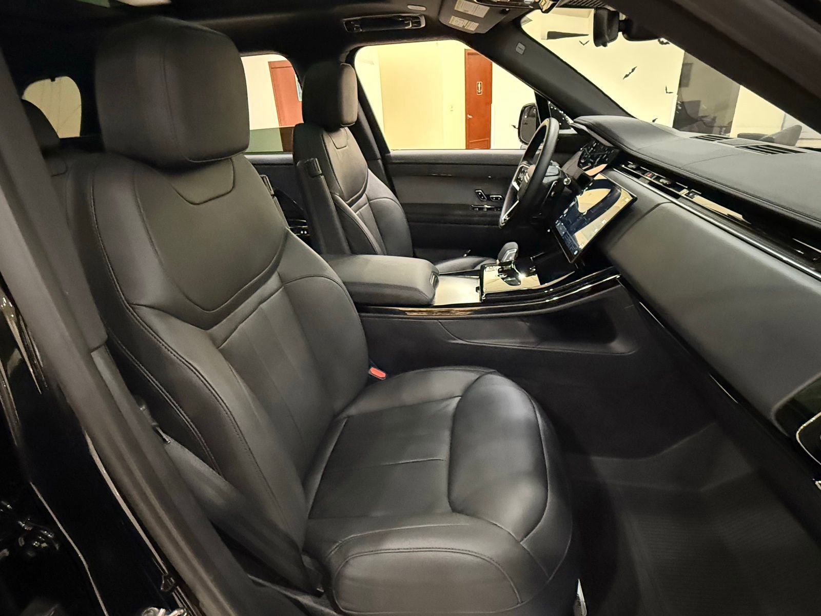 New 2025 Land Rover Range Rover Sport image 18