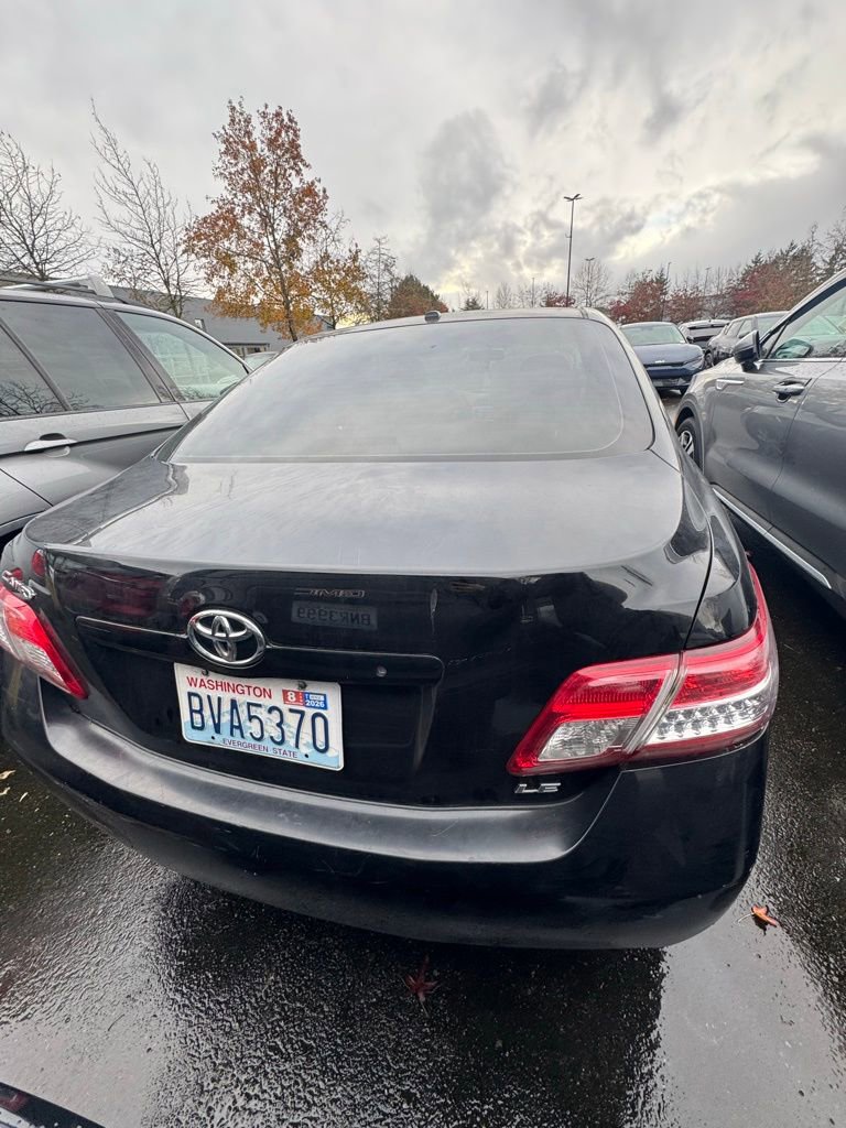 Used 2011 Toyota Camry LE image 6