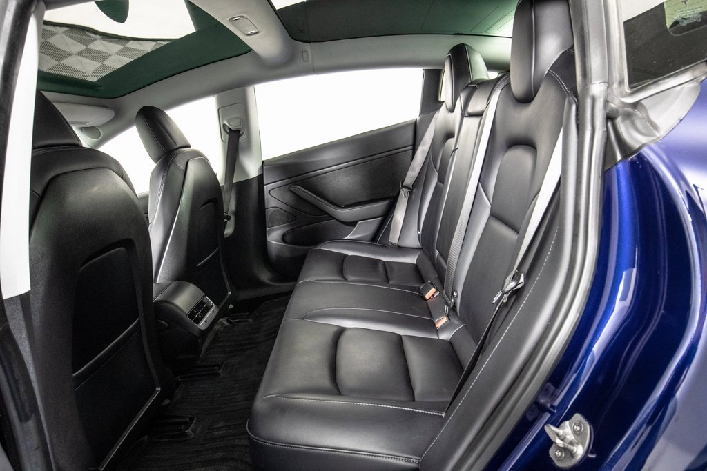 Used 2018 Tesla Model 3 Long Range image 11
