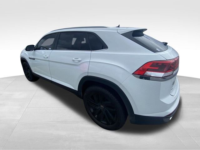 Used 2021 Volkswagen Atlas Cross Sport SE w/ 20" Black Wheels Package AWD/4WD image 6