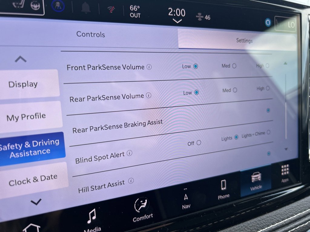 New 2026 Chrysler Pacifica Limited w/ S Appearance Package image 46
