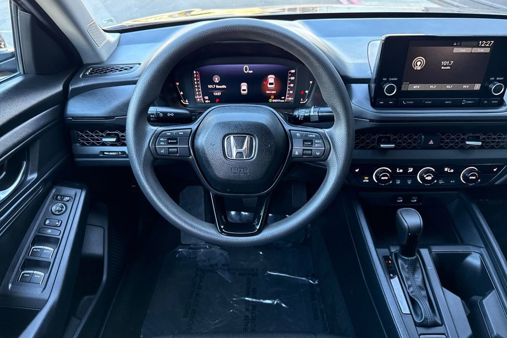 Certified 2025 Honda Accord SE image 12