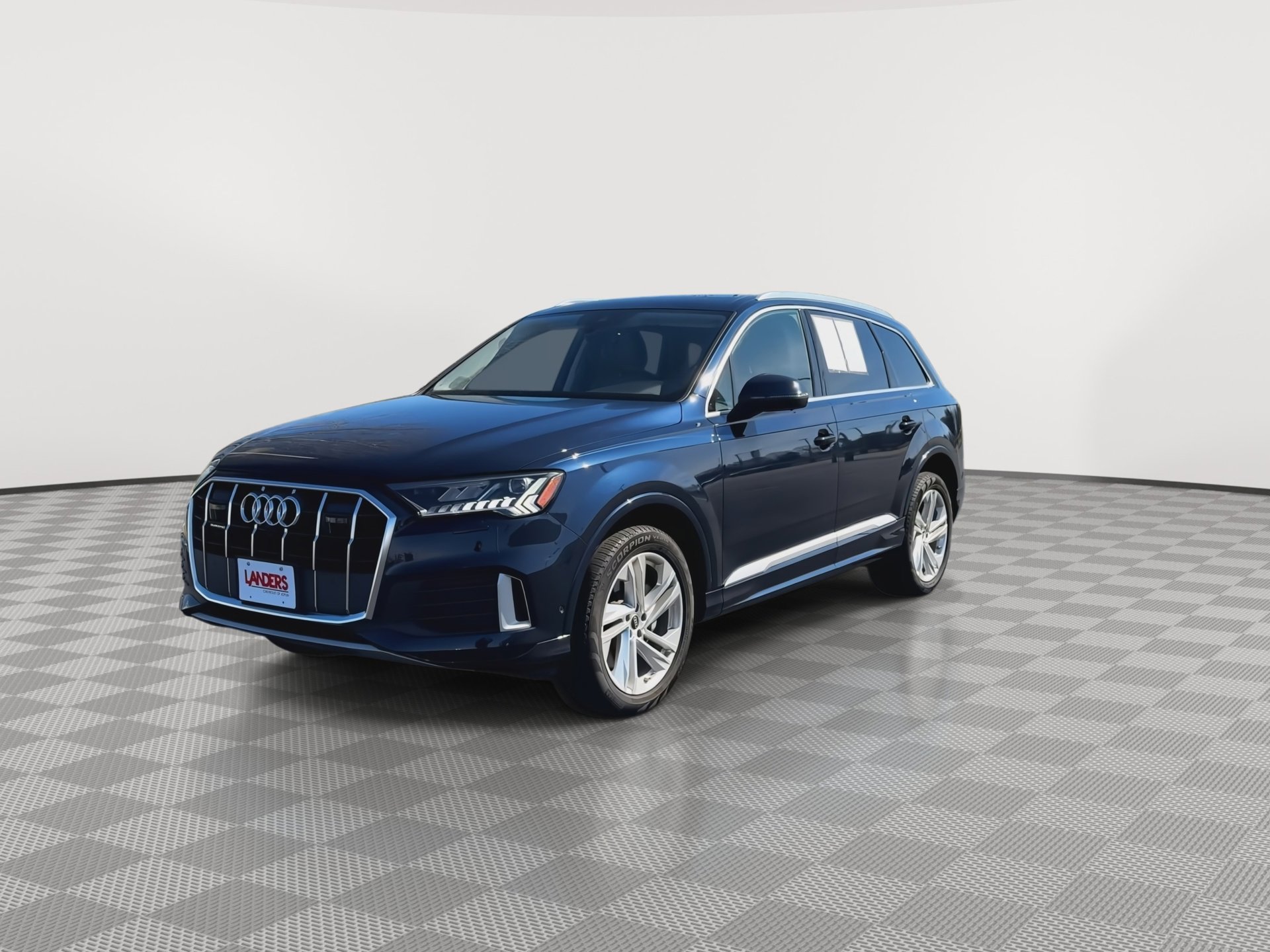 Used 2023 Audi Q7 Premium Plus w/ Premium Plus Package image 4