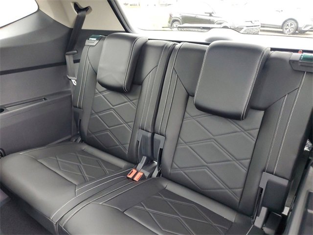 New 2025 Volkswagen Atlas SE image 8