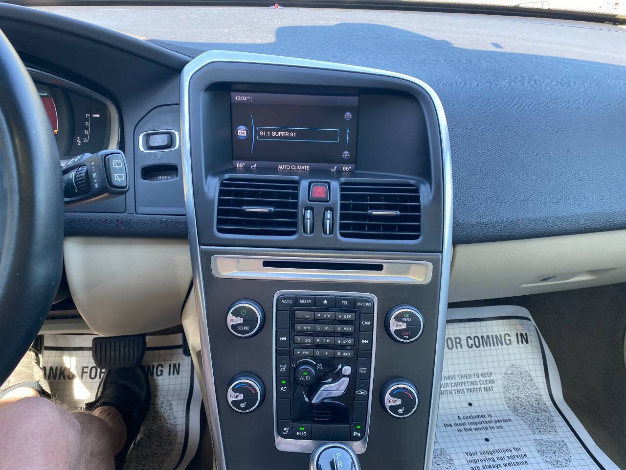 Used 2014 Volvo XC60 T6 AWD/4WD image 15