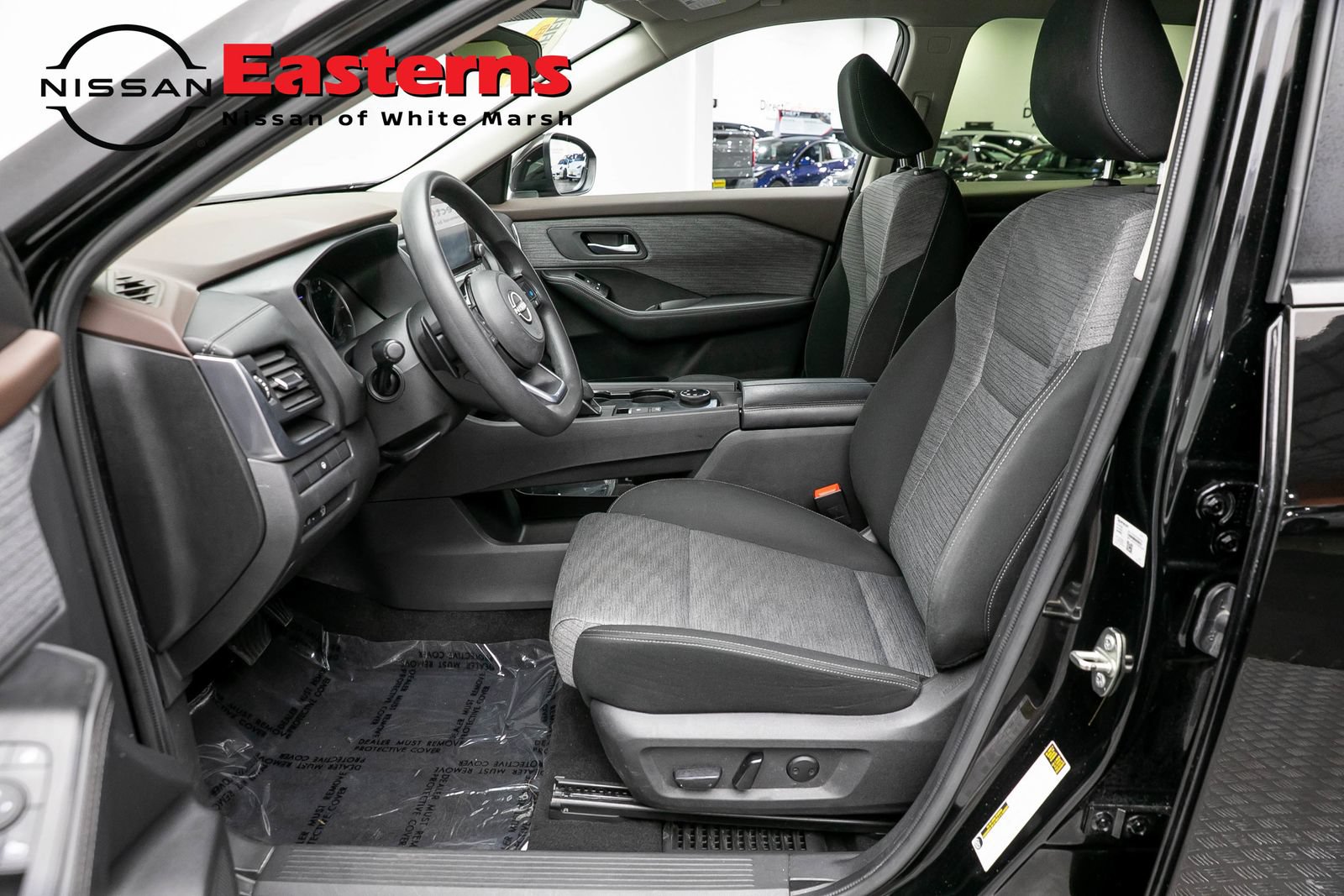 Used 2023 Nissan Rogue SV AWD/4WD image 14
