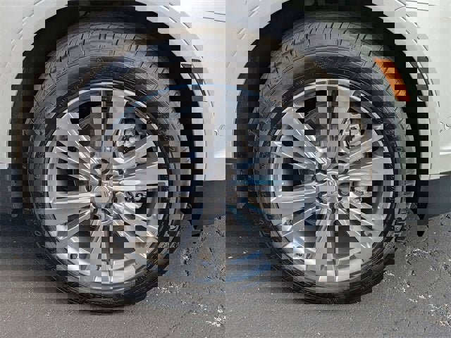 New 2025 Cadillac XT5 Premium Luxury w/ Technology Package image 11