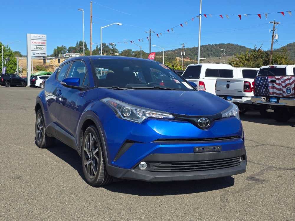 Used 2018 Toyota C-HR XLE FWD image 18