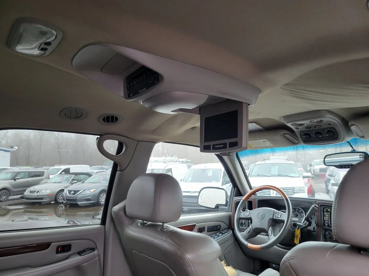 Used 2003 Cadillac Escalade AWD image 14