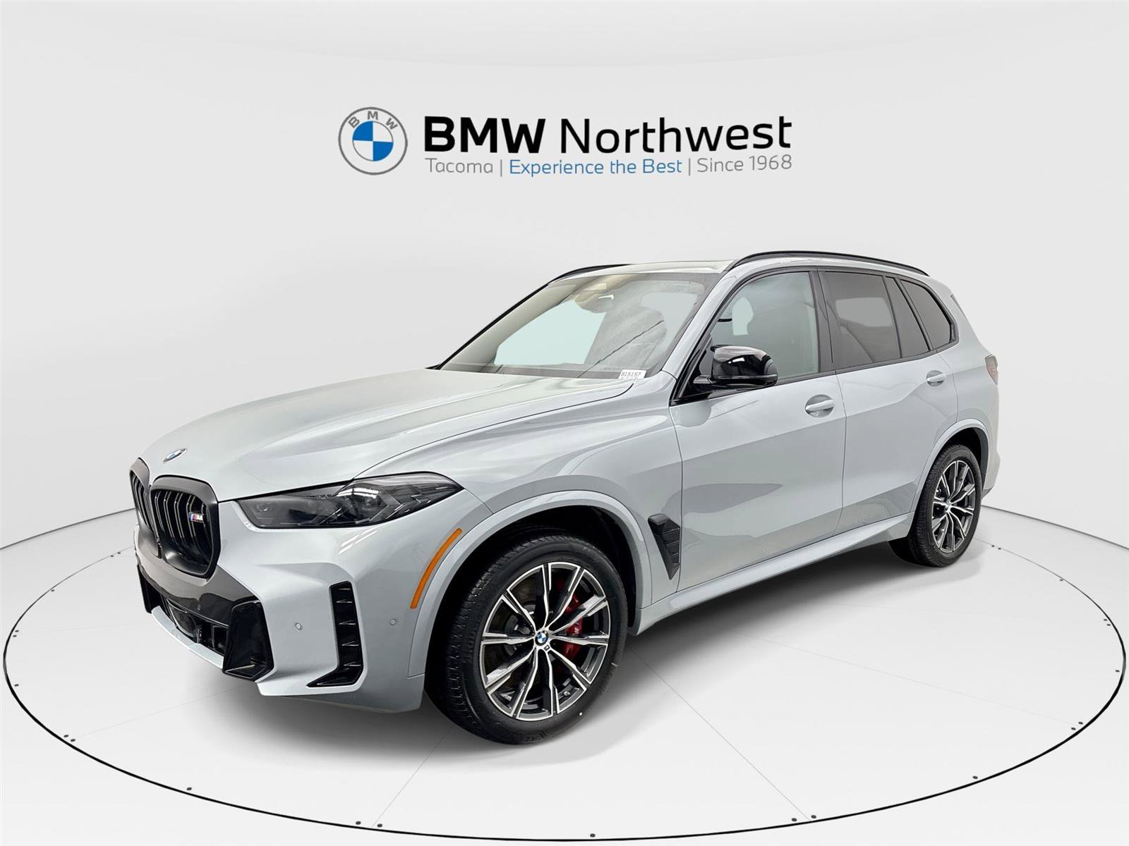 New 2026 BMW X5 M60i image 1