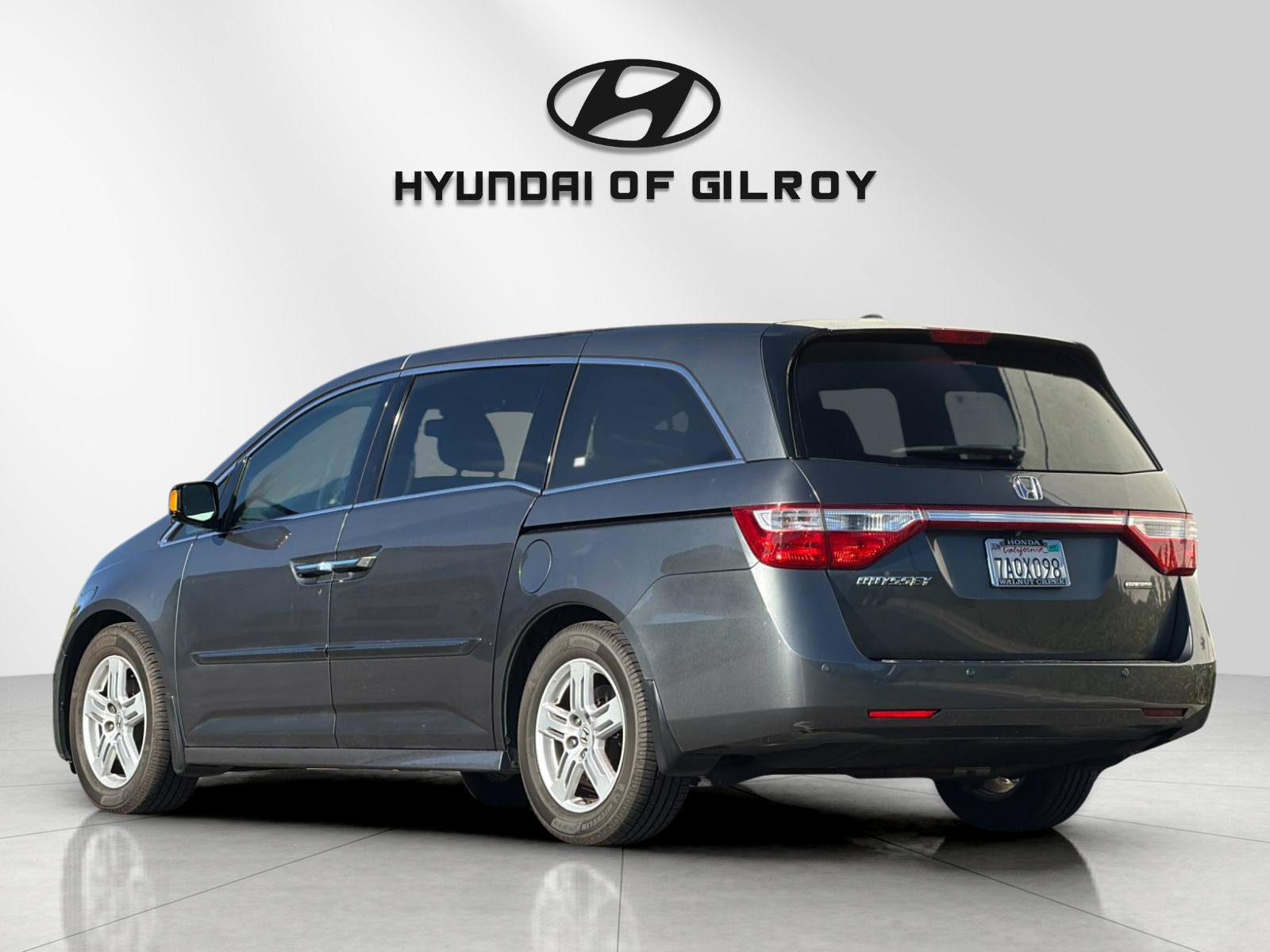 Used 2013 Honda Odyssey Touring image 3