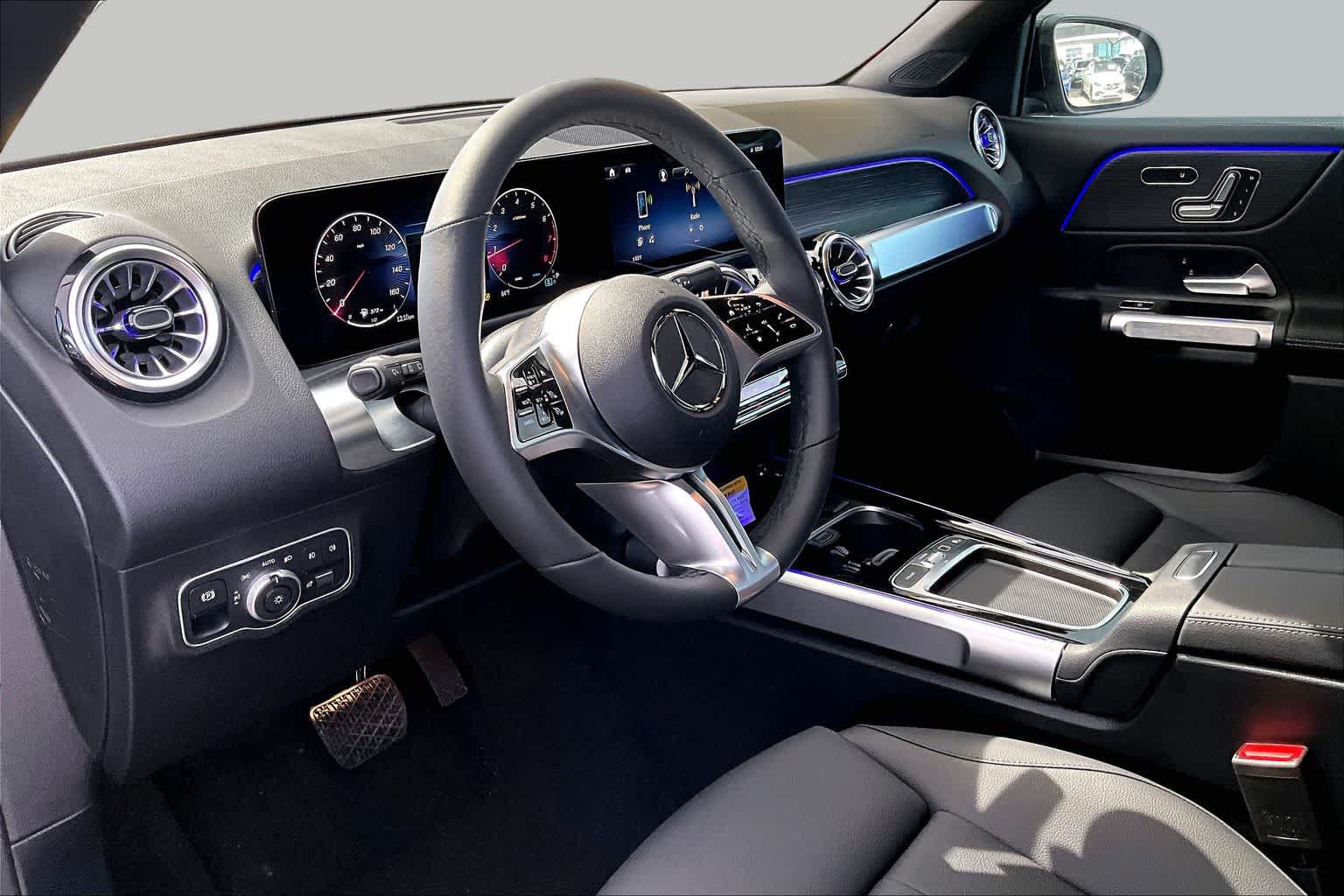 Used 2026 Mercedes-Benz GLB 250 image 10