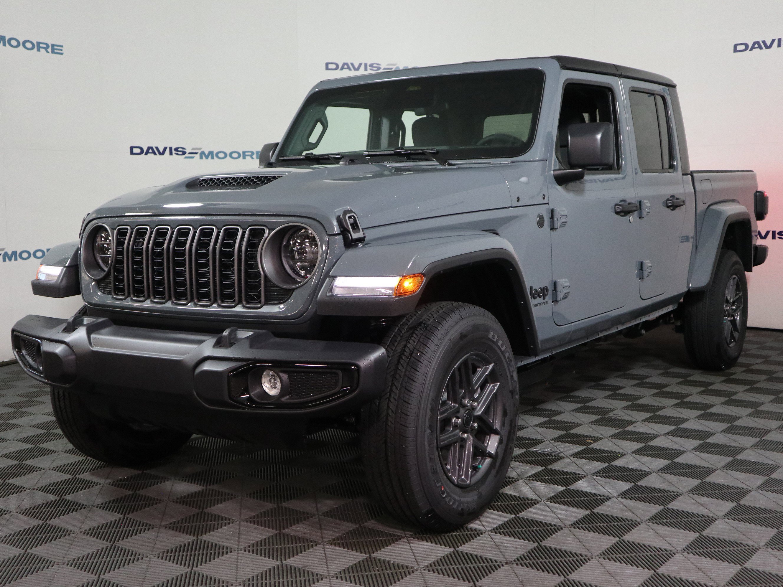 New 2026 Jeep Gladiator Sport AWD/4WD image 12