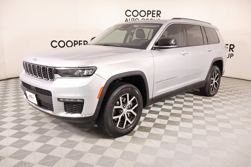 Used 2023 Jeep Grand Cherokee L Limited image 11