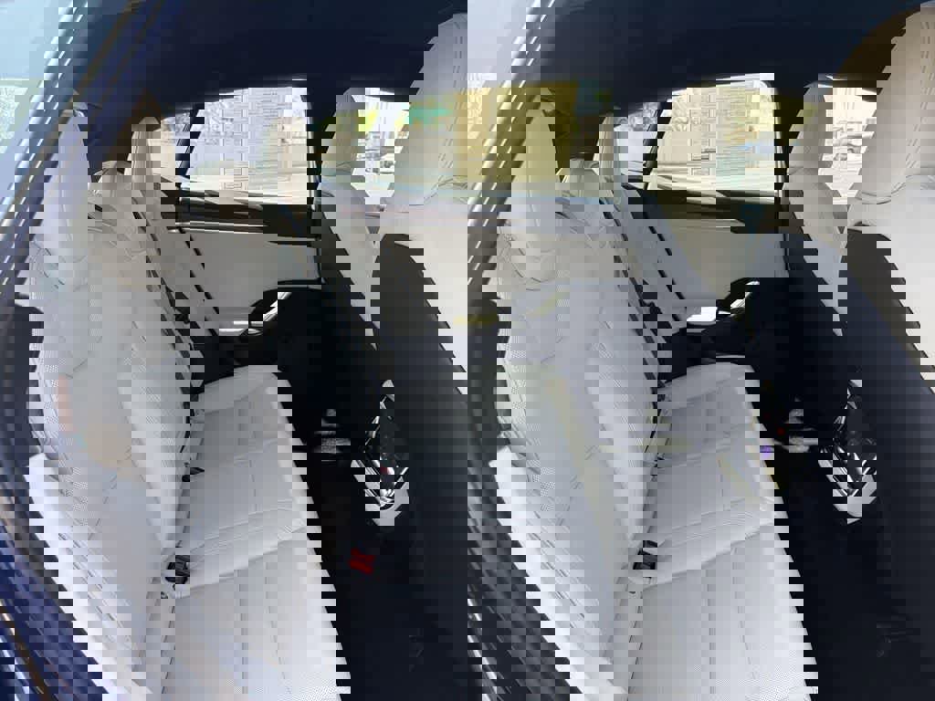 Used 2023 Tesla Model S image 32