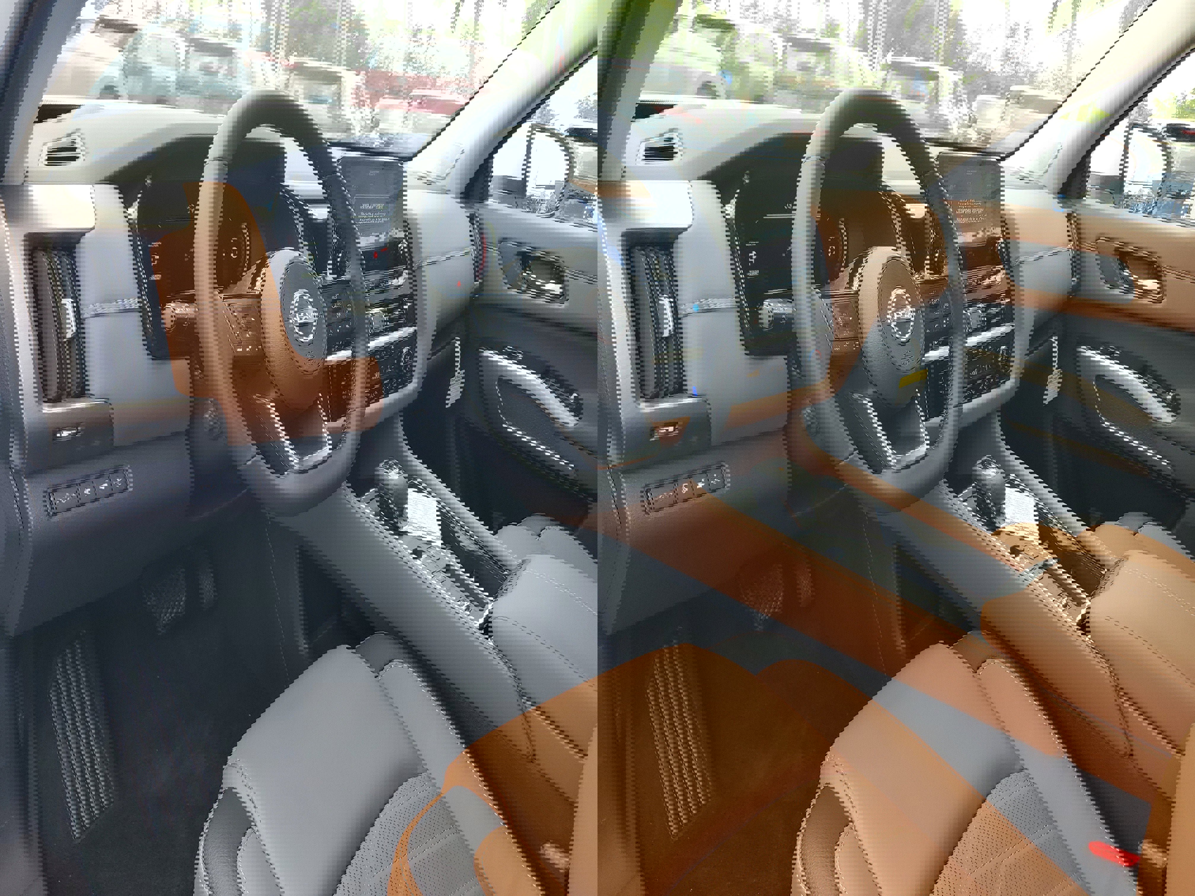 New 2025 Nissan Pathfinder Platinum image 9