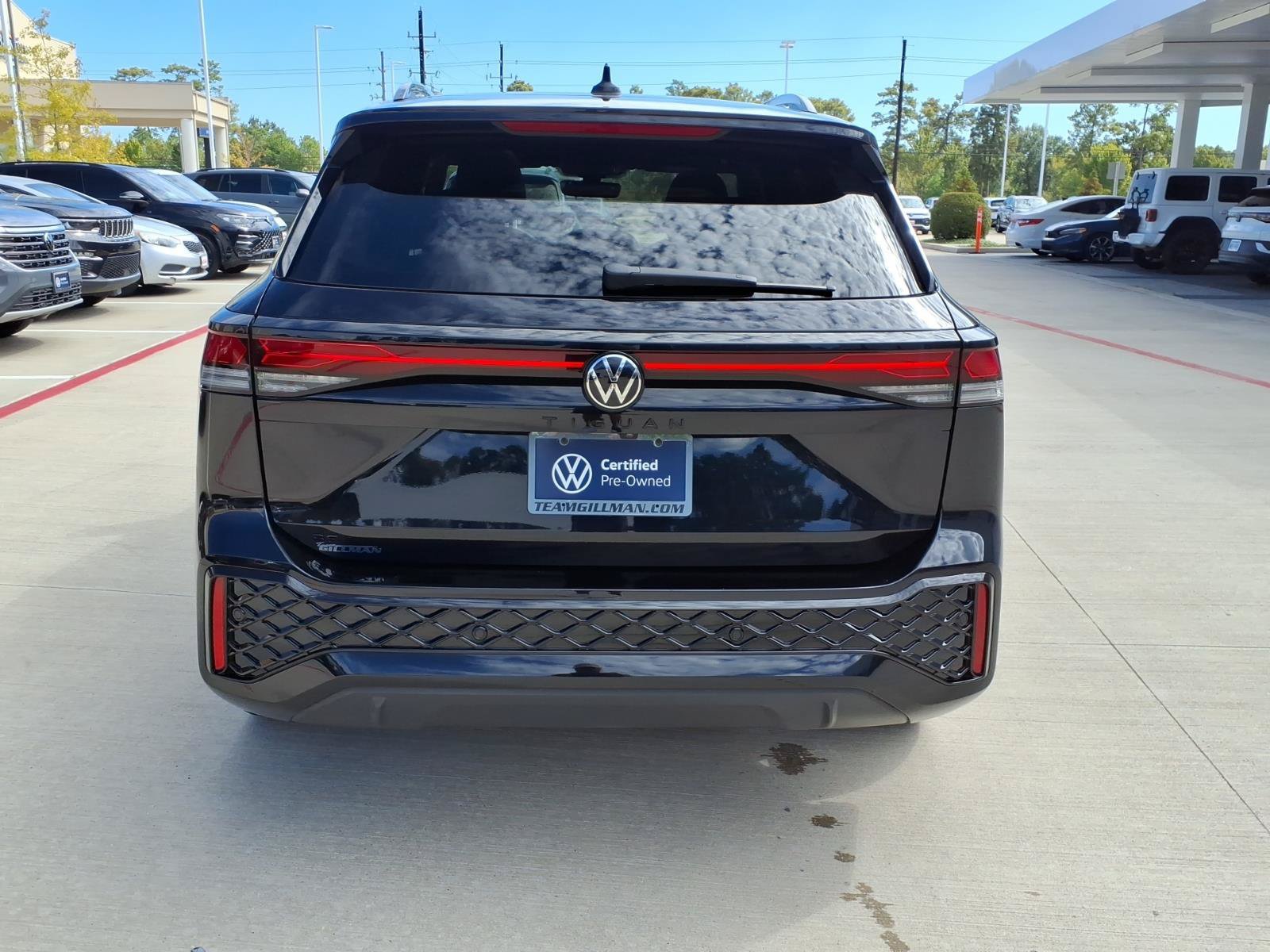 Used 2026 Volkswagen Tiguan SE R-Line FWD image 7