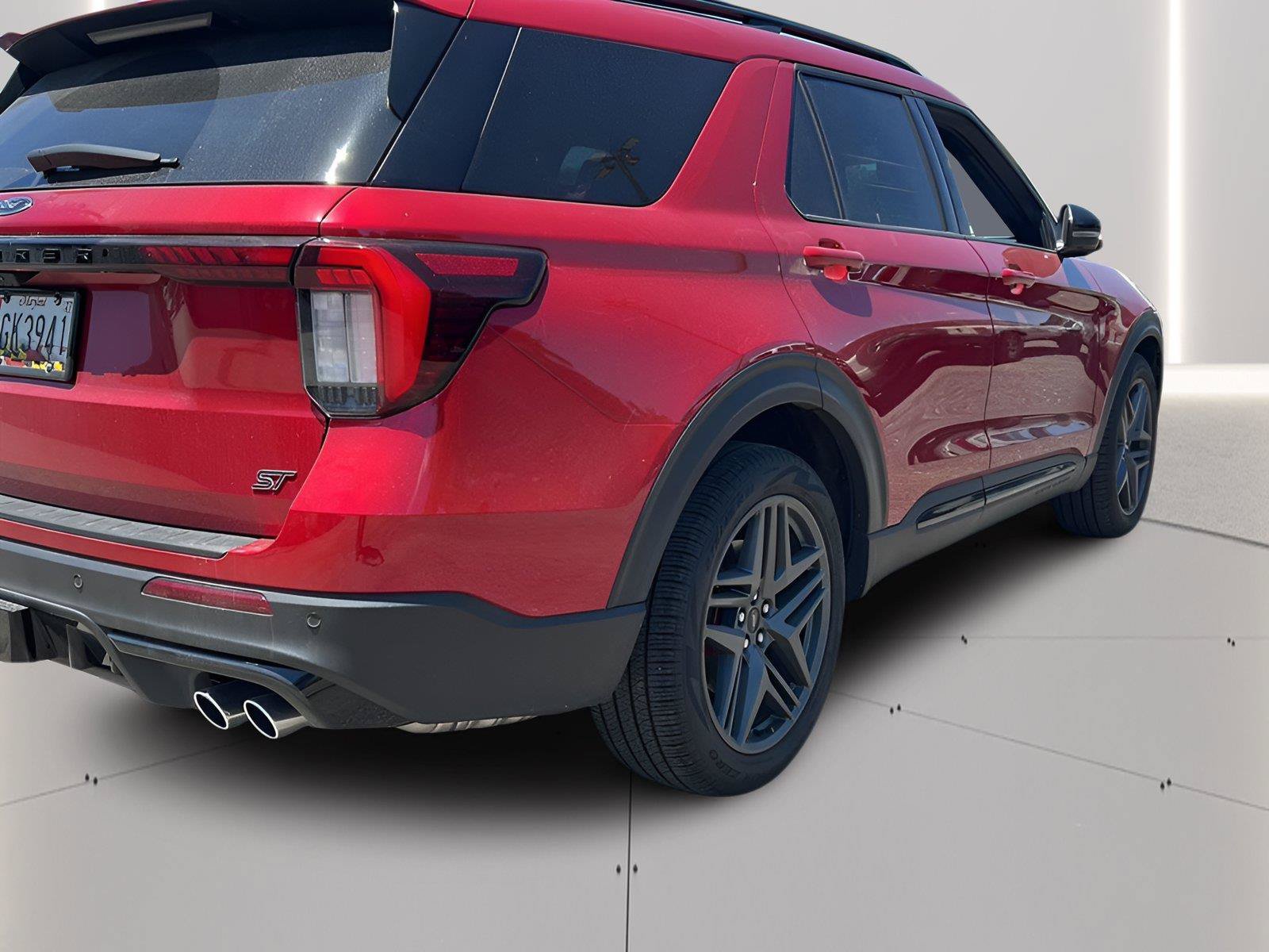 Used 2025 Ford Explorer ST AWD/4WD image 18