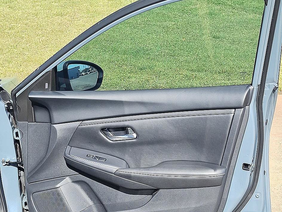 Certified 2025 Nissan Sentra SV w/ Trunk Package FWD image 27