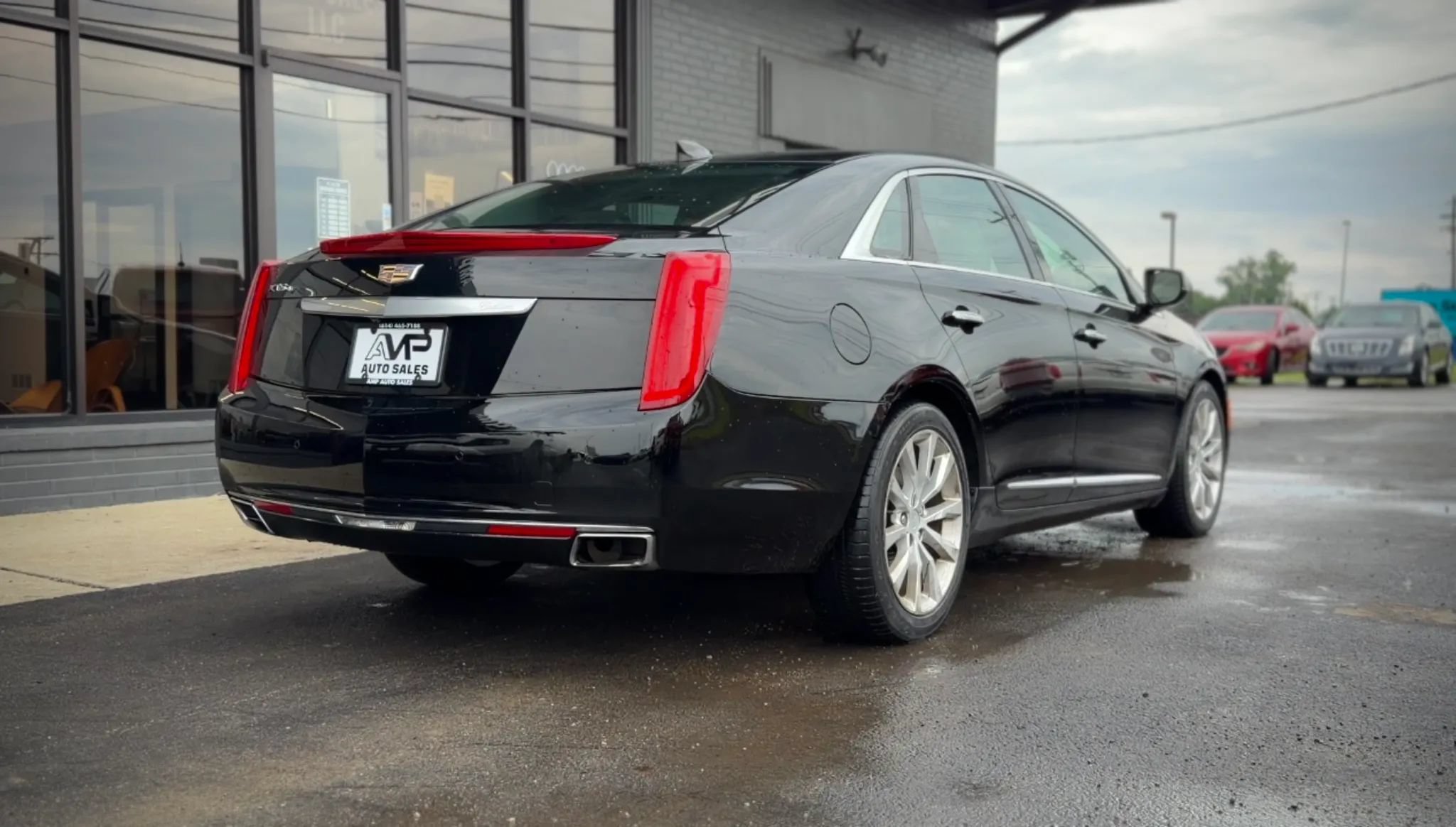 Used 2016 Cadillac XTS Luxury AWD/4WD image 3