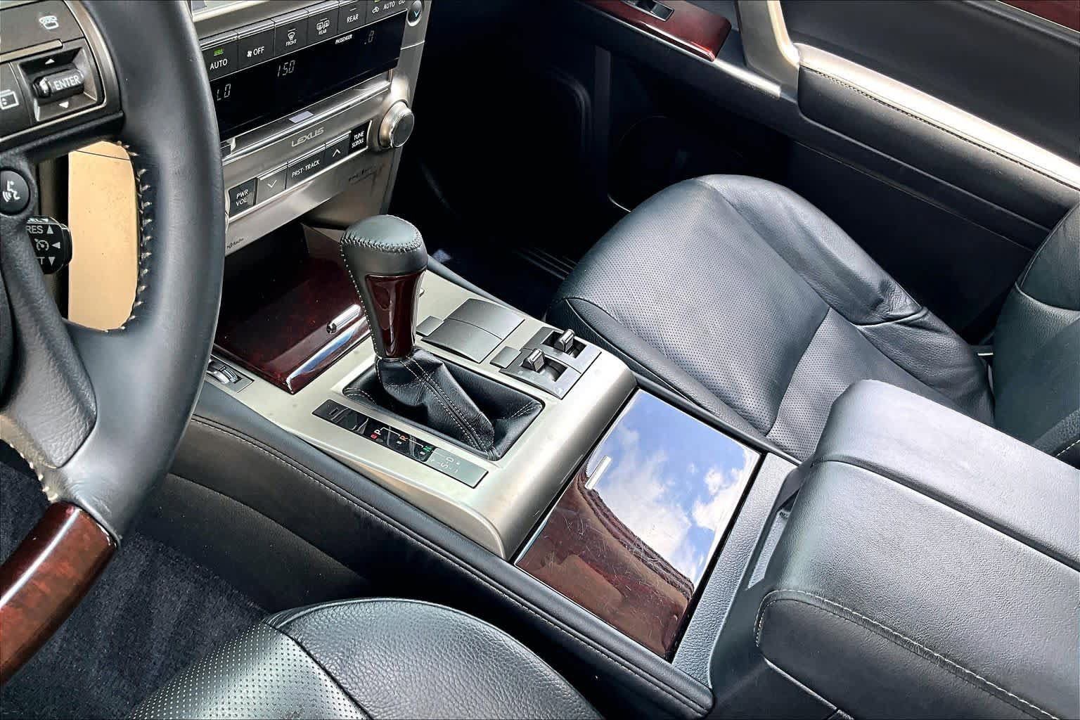 Used 2015 Lexus GX 460 w/ Premium Package AWD/4WD image 14