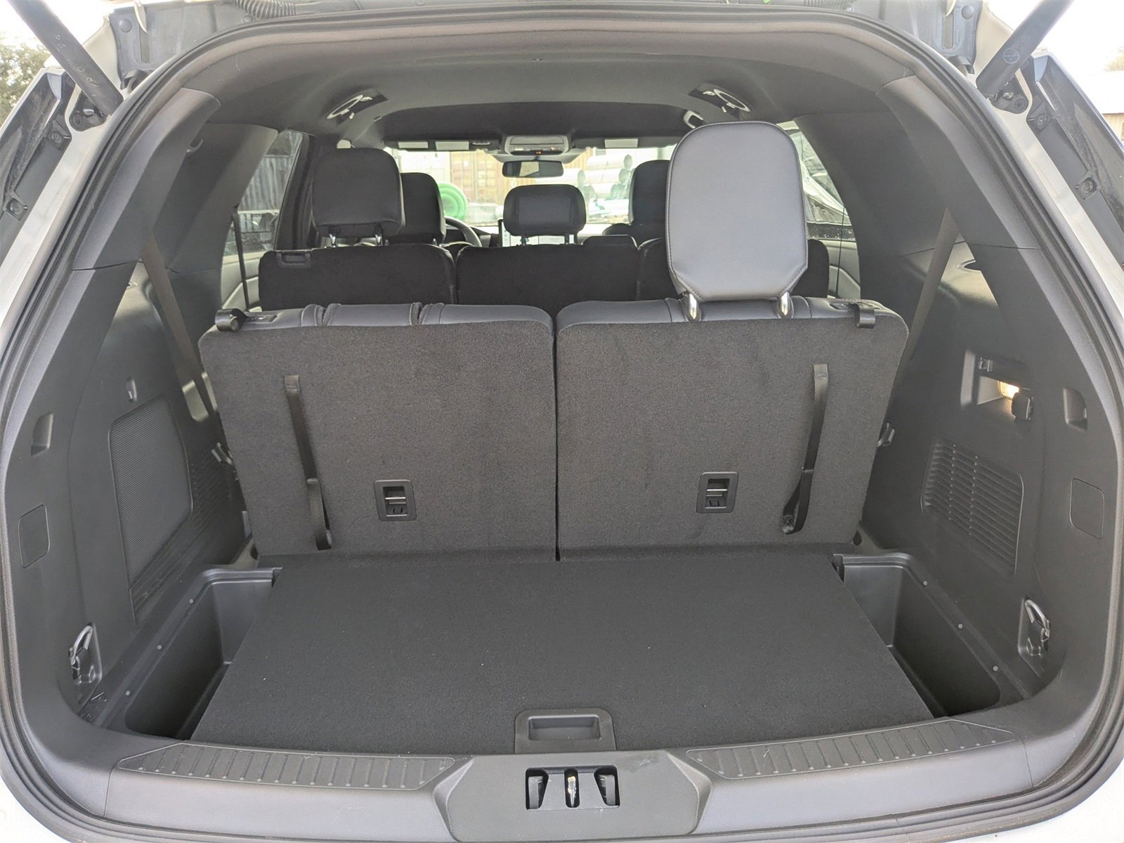 New 2025 Ford Explorer ST-Line w/ Premium Package image 13