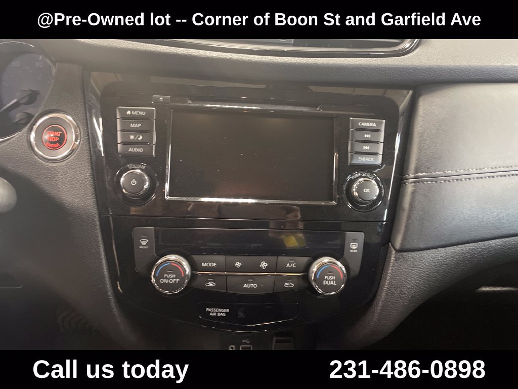 Used 2019 Nissan Rogue SL AWD/4WD image 22