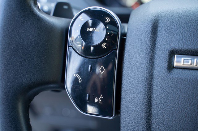 Used 2020 Land Rover Discovery HSE image 20
