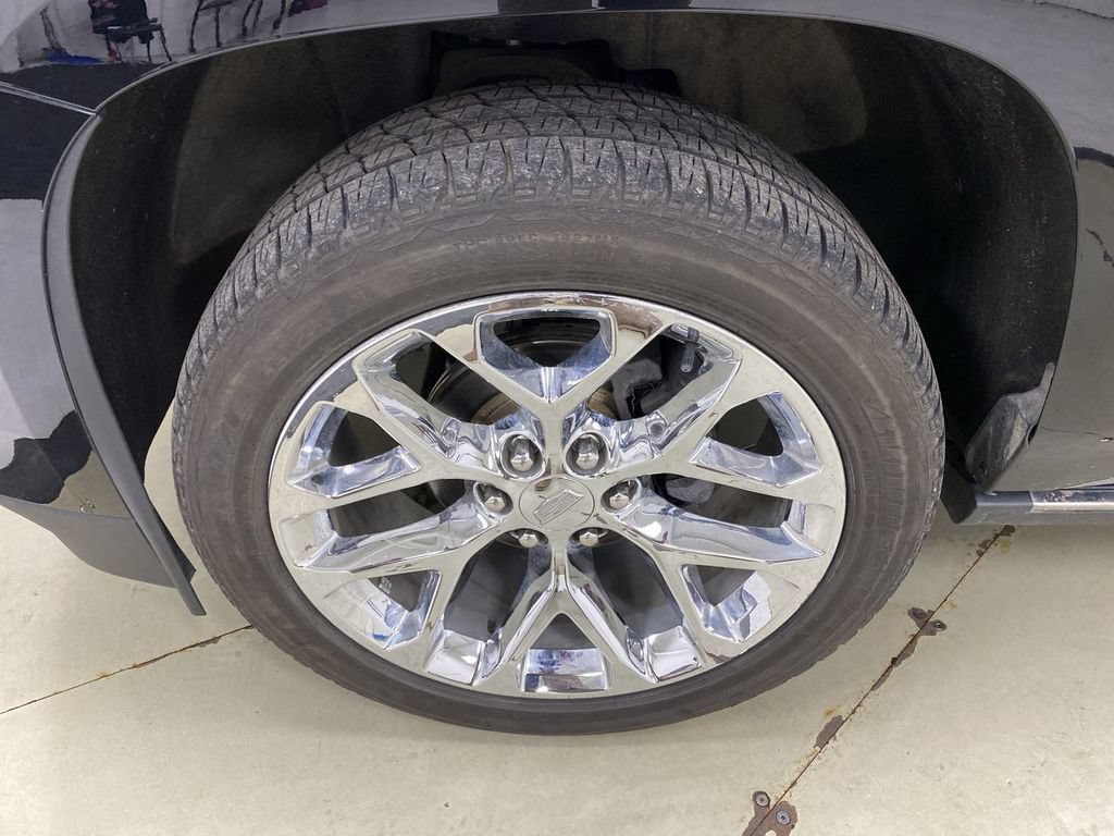 Used 2017 Cadillac Escalade Premium Luxury AWD/4WD image 27