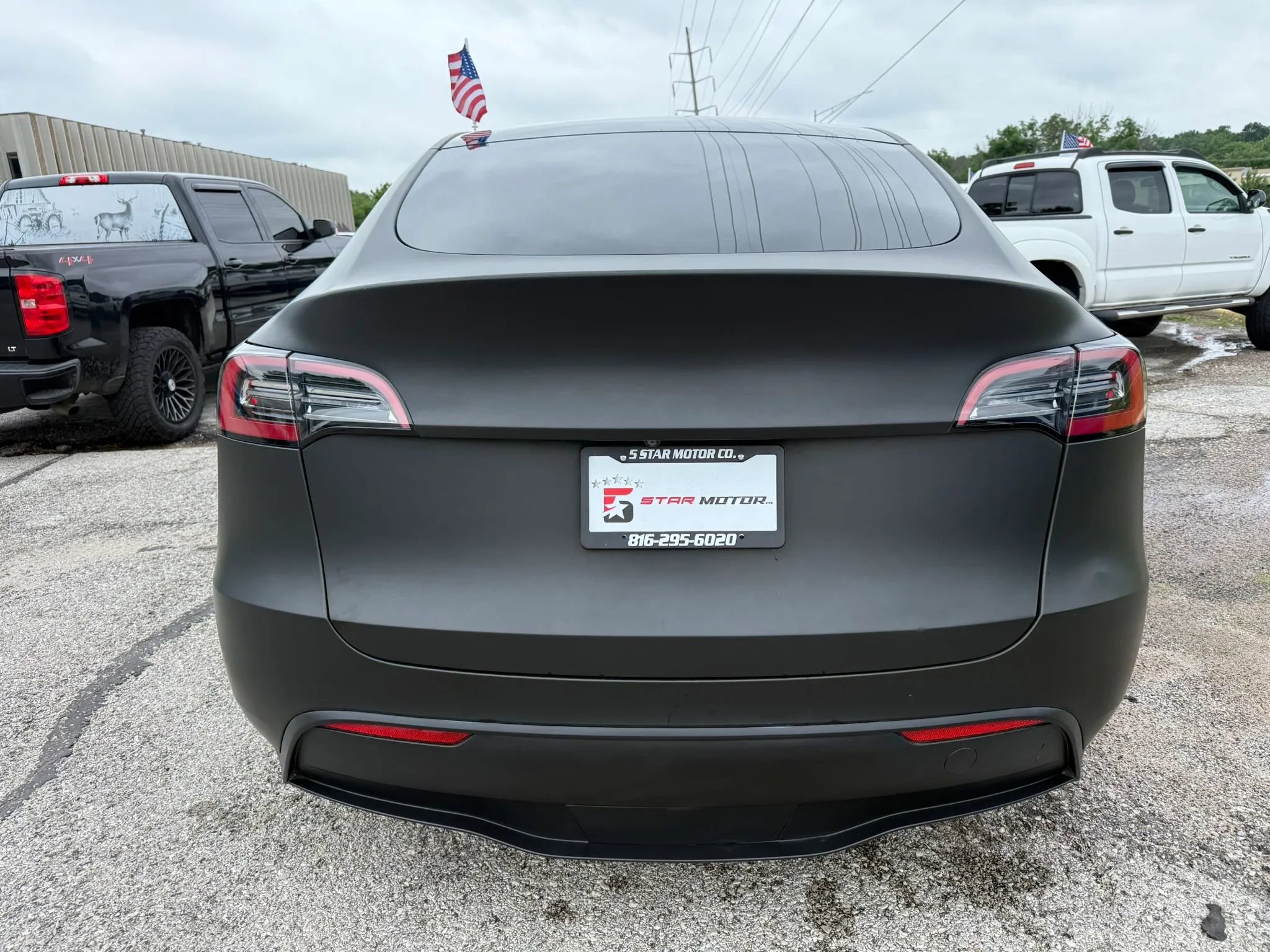 Used 2023 Tesla Model Y Long Range AWD/4WD image 4