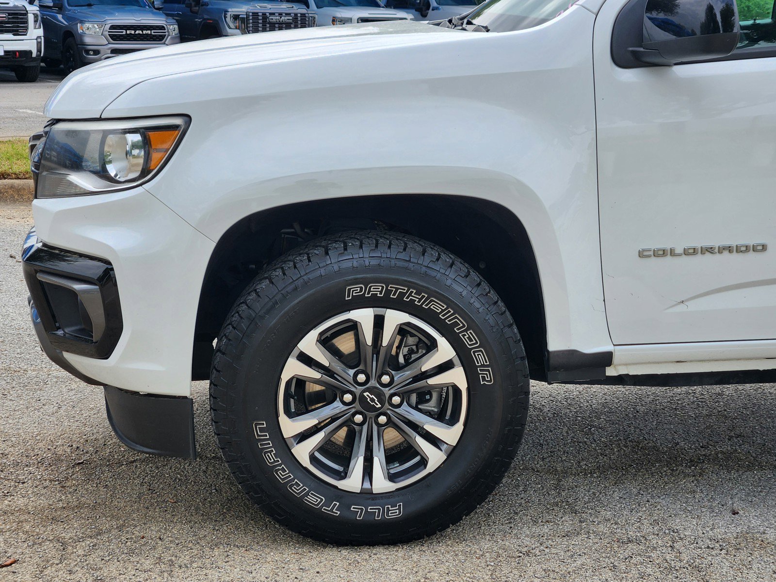 Used 2021 Chevrolet Colorado Z71 image 24