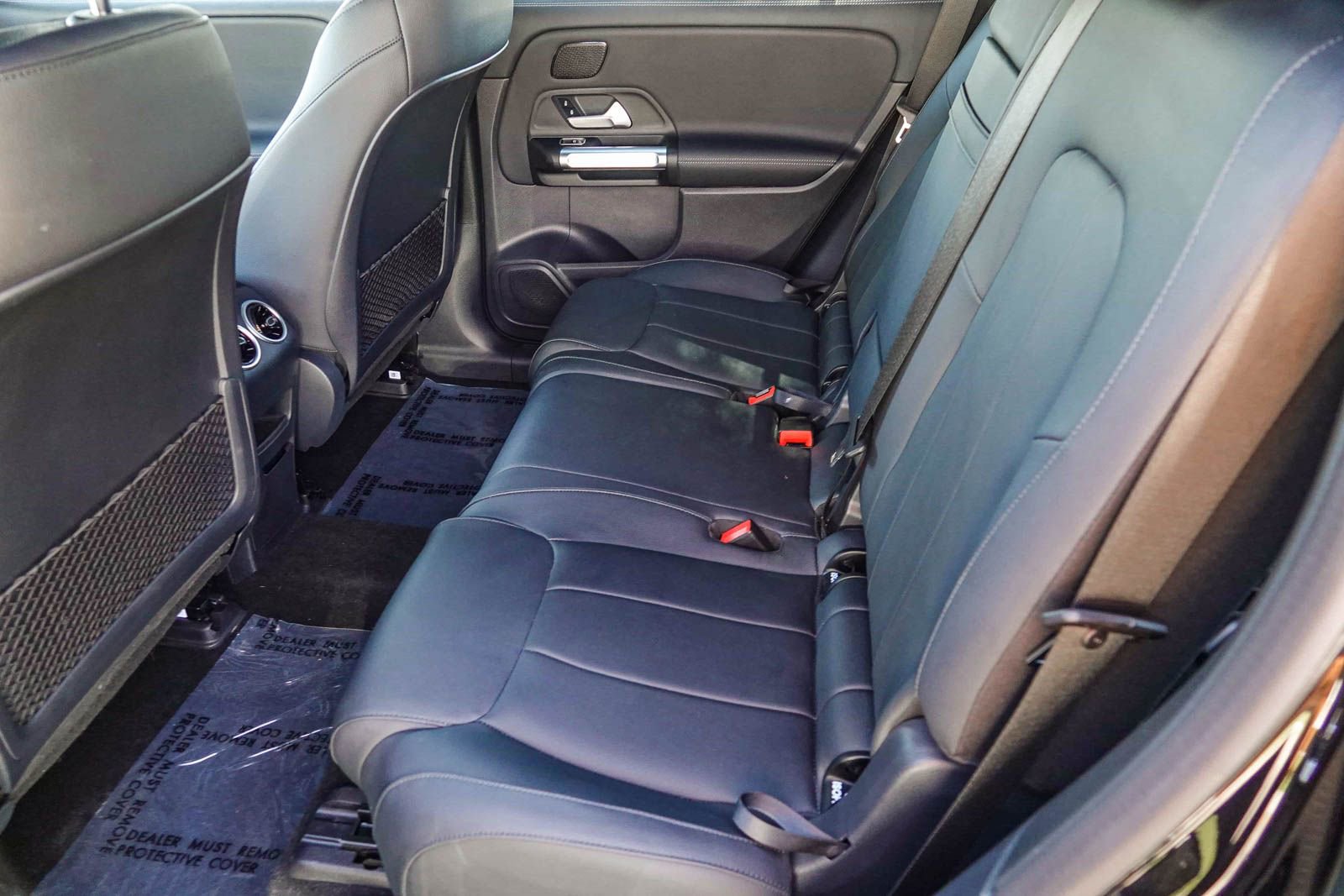 Used 2024 Mercedes-Benz EQB 350 4MATIC SUV image 18