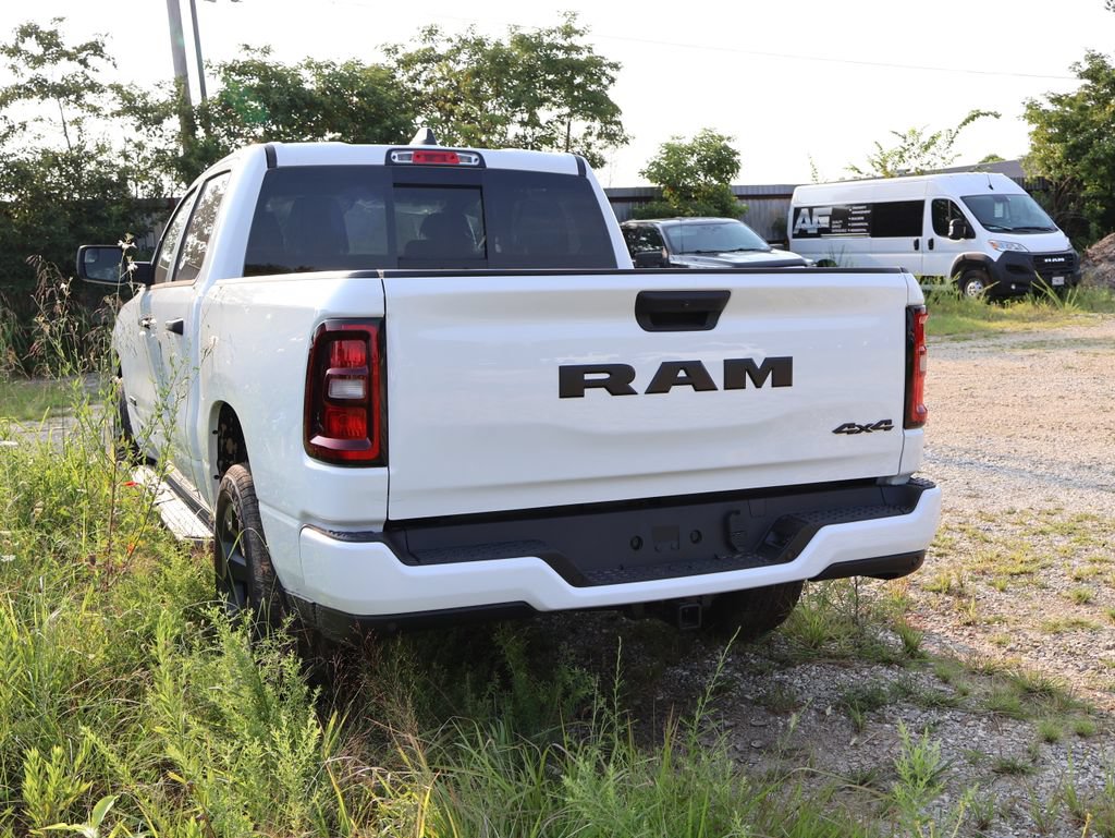 New 2026 RAM 1500 Express AWD/4WD image 22