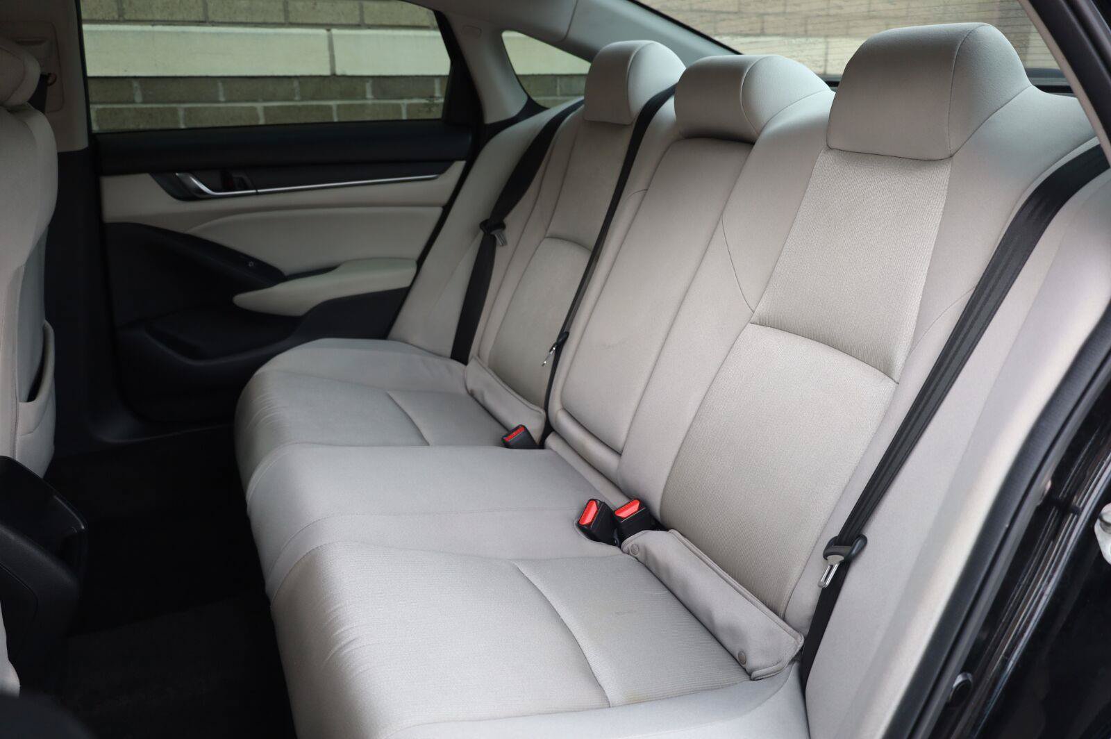 Used 2018 Honda Accord LX image 21