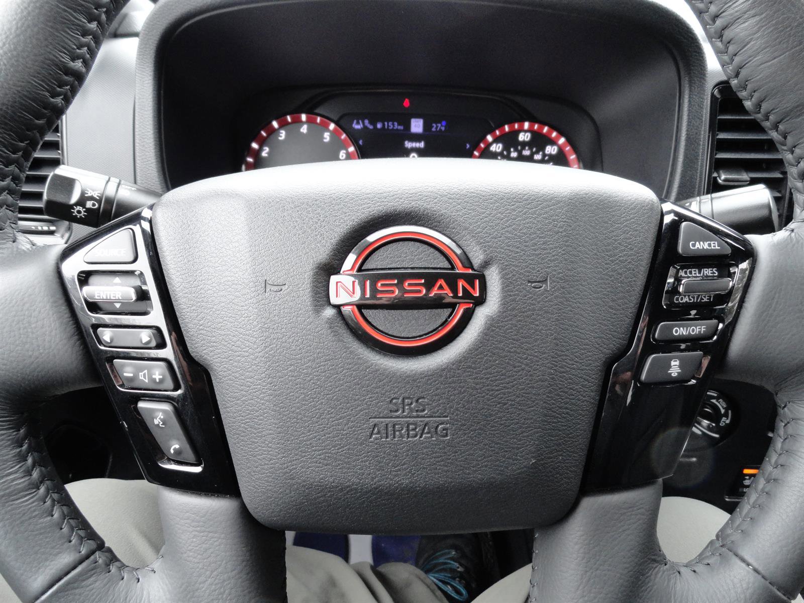 Used 2022 Nissan Frontier PRO-4X w/ Pro-4X Premium Package image 15