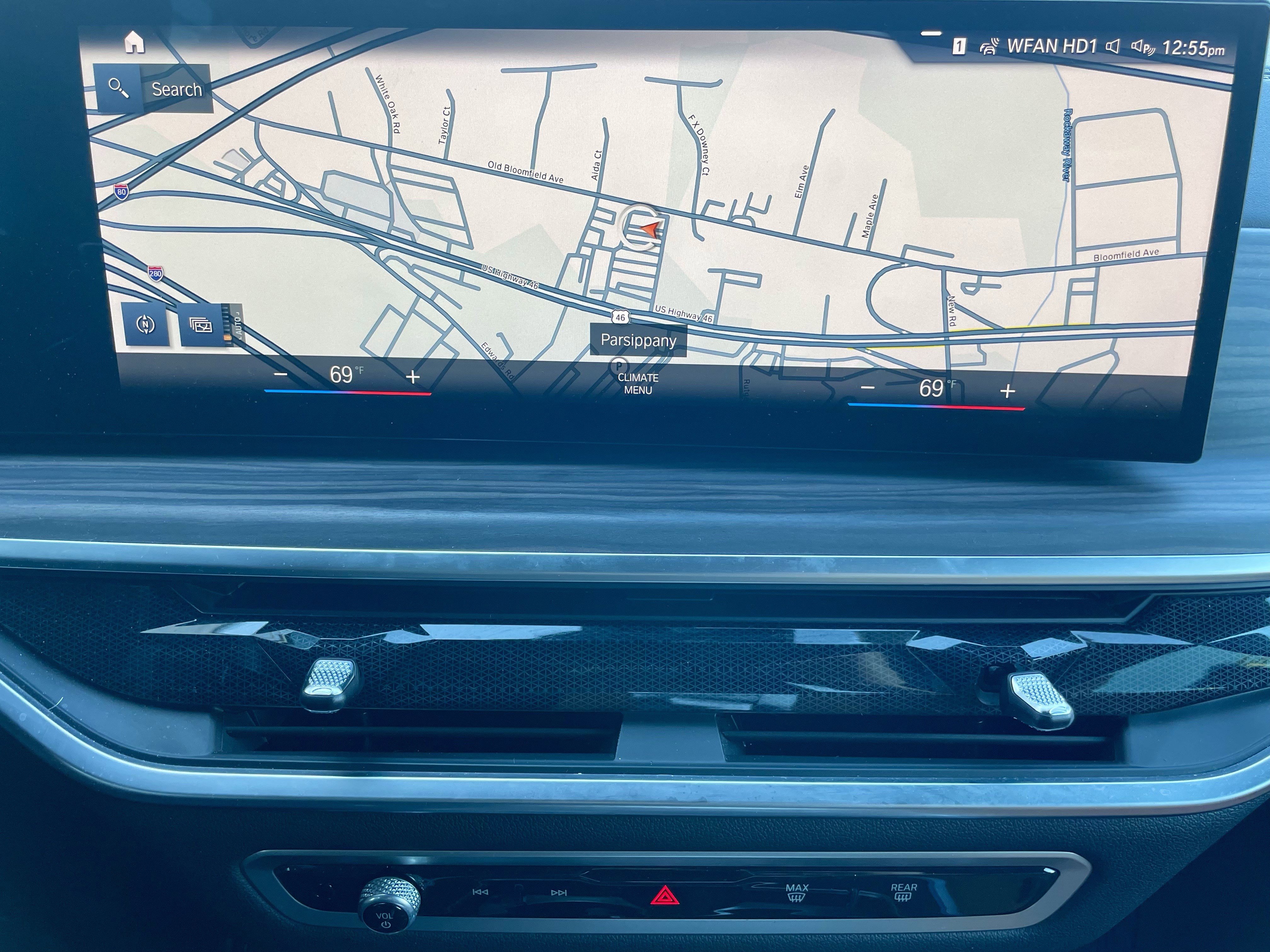 Used 2023 BMW X7 xDrive40i w/ M Sport Package image 27