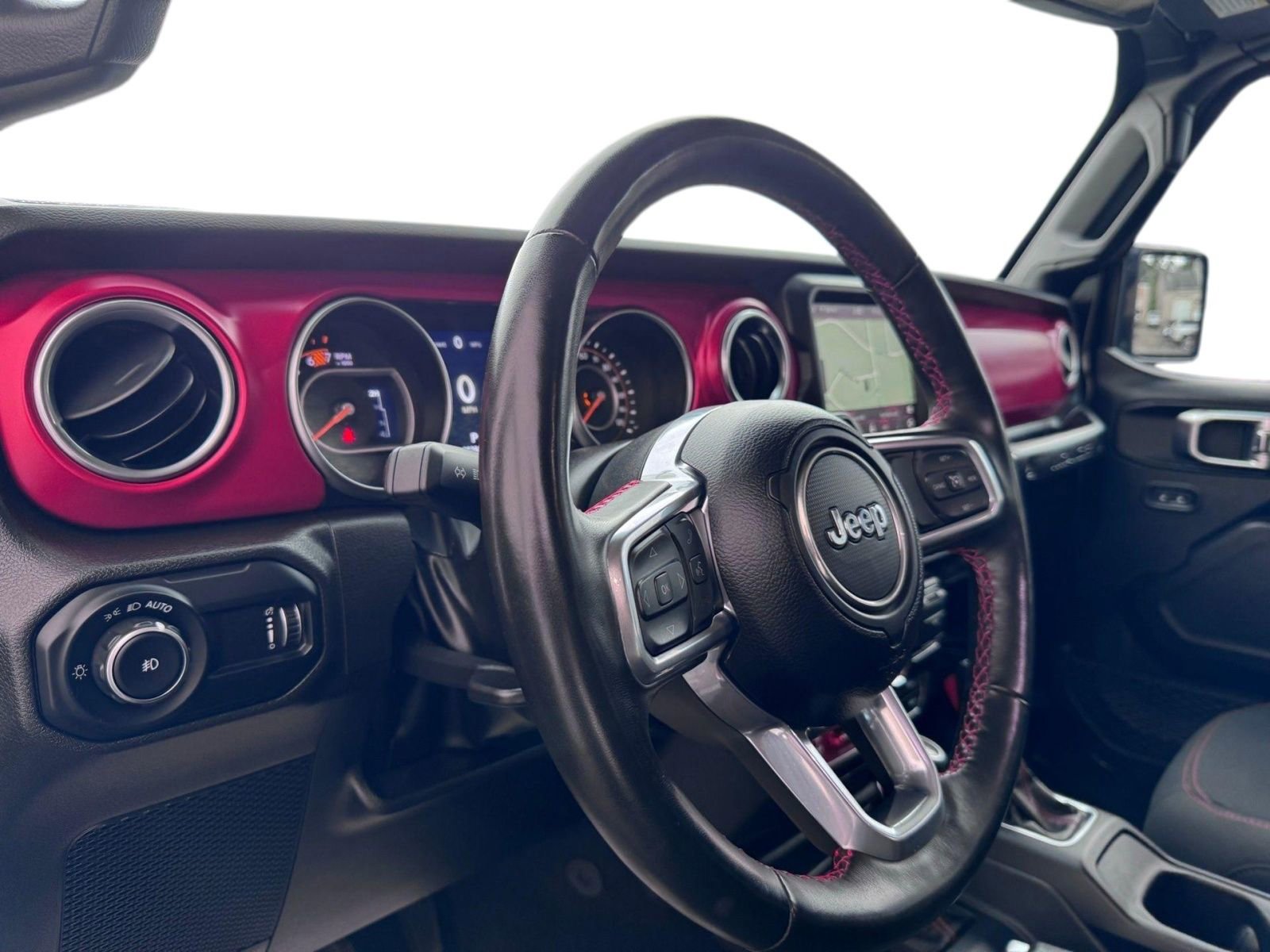 Used 2023 Jeep Wrangler Unlimited Rubicon w/ Dual Top Group AWD/4WD image 15