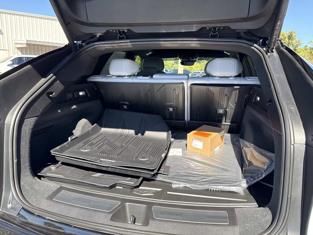 New 2026 Cadillac Lyriq Premium Sport image 11