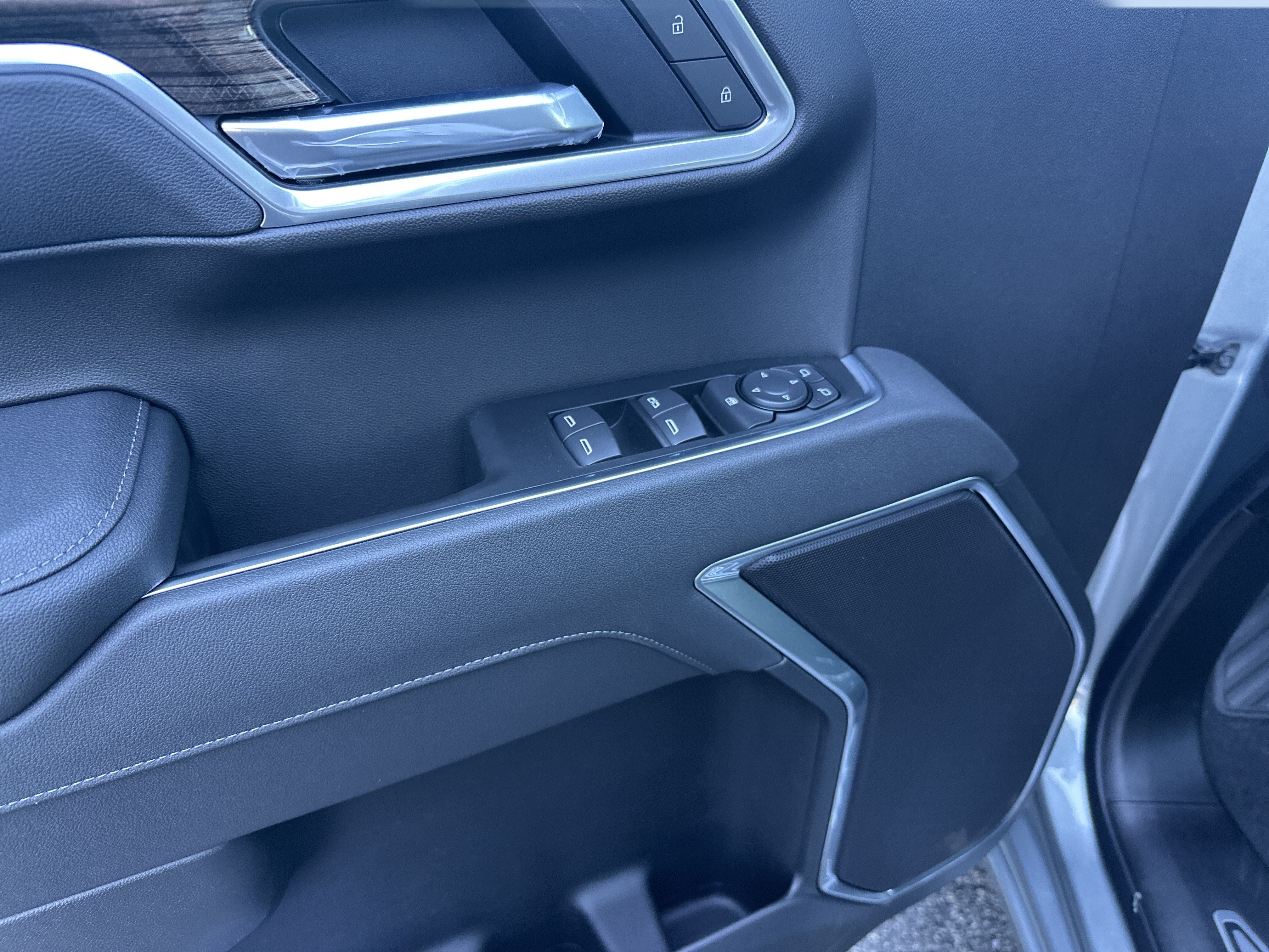 New 2026 Chevrolet Silverado 1500 LT AWD/4WD image 8