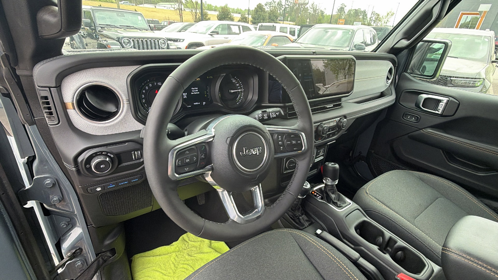 Used 2025 Jeep Wrangler Sahara w/ Safety Group image 24