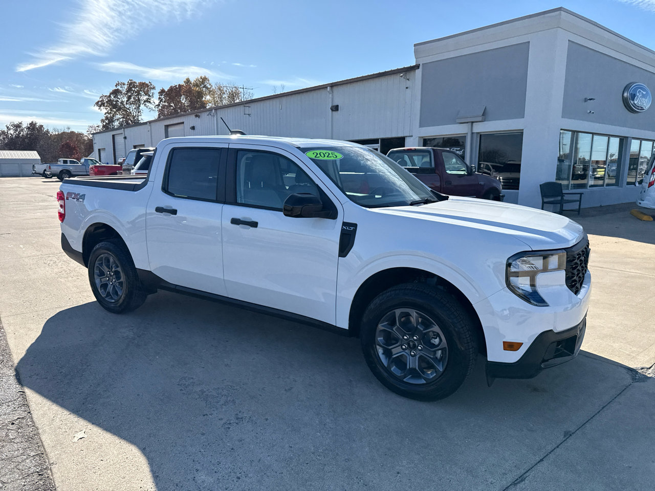 New 2025 Ford Maverick XLT w/ XLT Luxury Package image 3