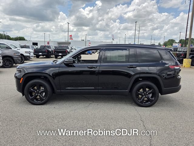 New 2026 Jeep Grand Cherokee L Limited w/ Limited Altitude Package AWD/4WD image 4