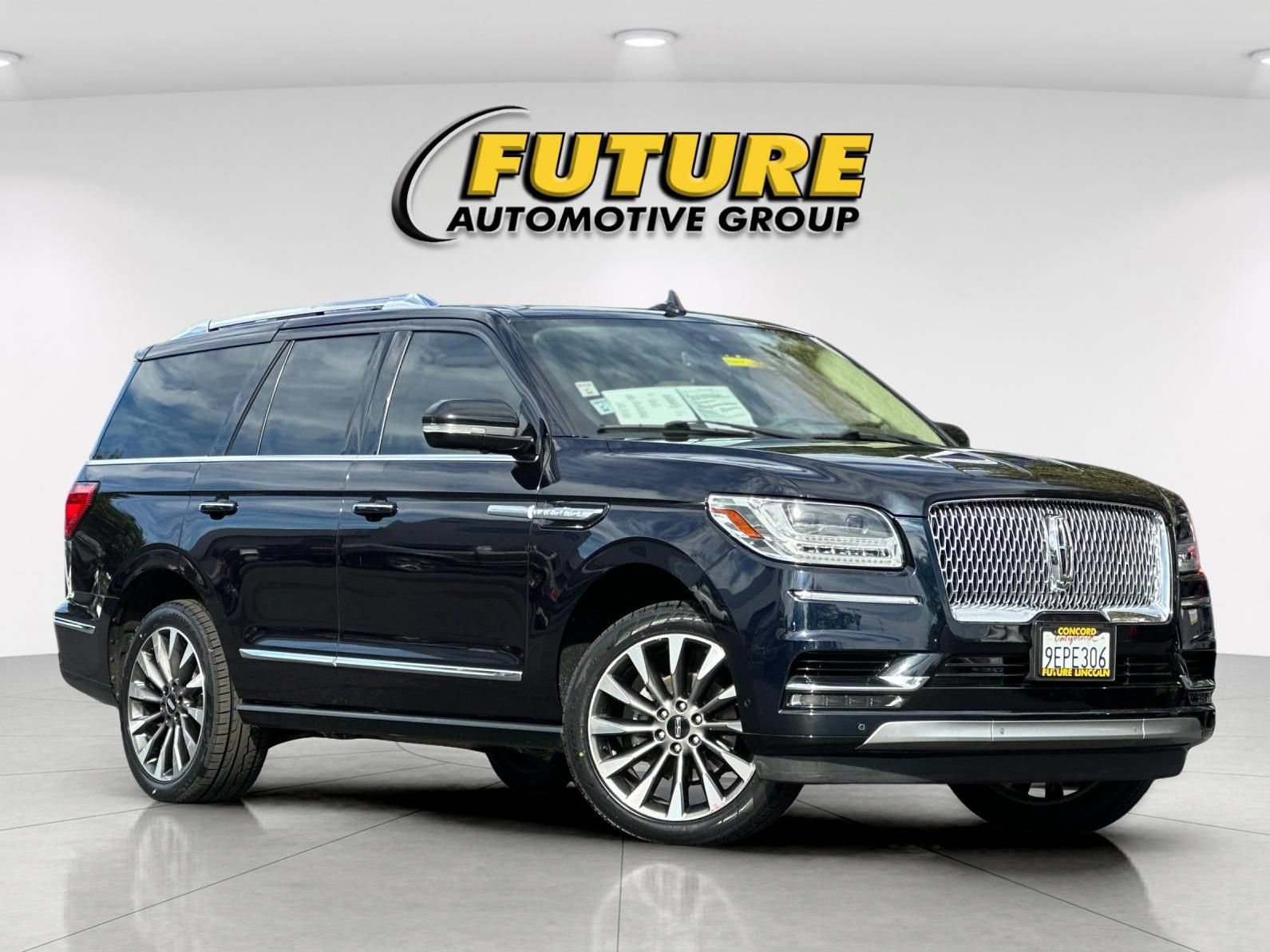 Certified 2021 Lincoln Navigator Reserve w/ Luxury Package AWD/4WD image 1