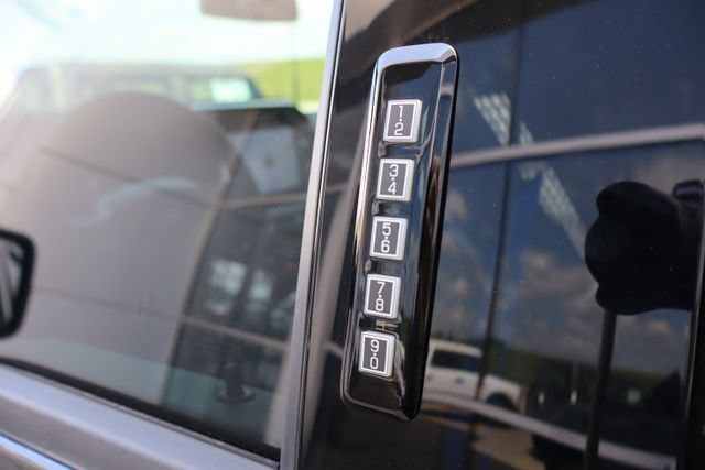 Used 2024 Ford F150 Raptor AWD/4WD image 13