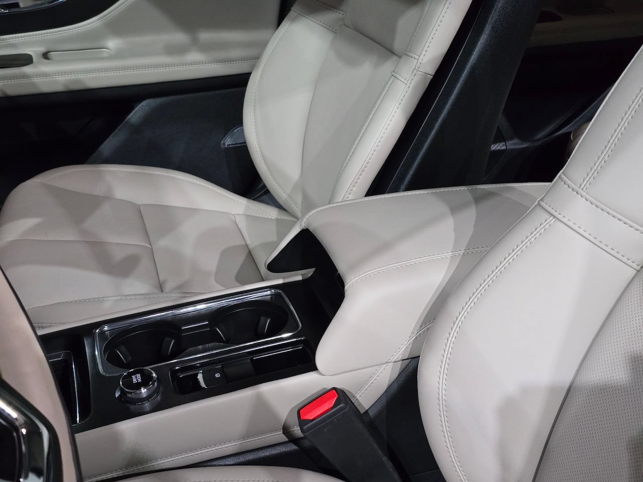 New 2026 Lincoln Corsair Reserve AWD/4WD image 28