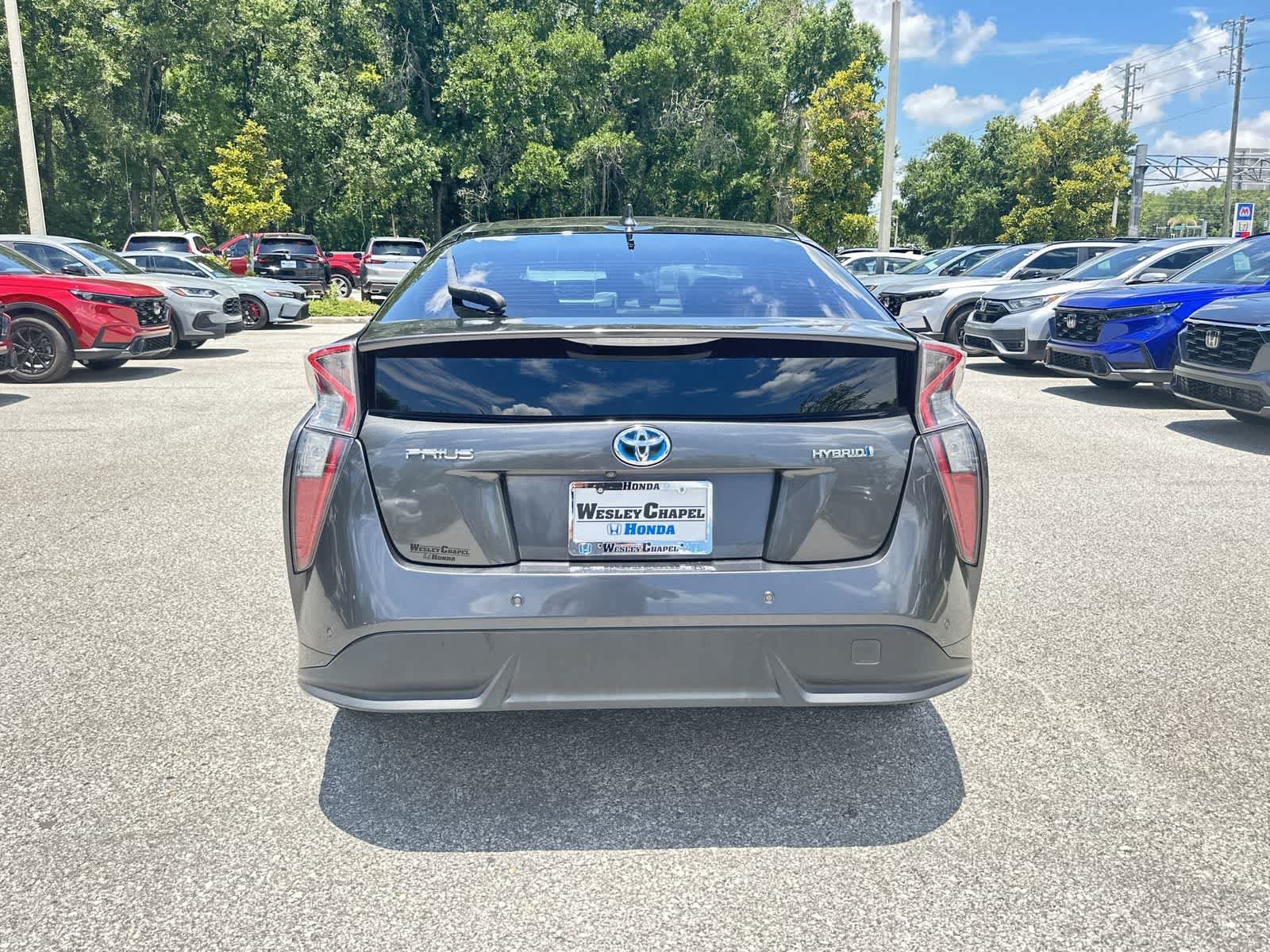 Used 2018 Toyota Prius Three Touring FWD image 5