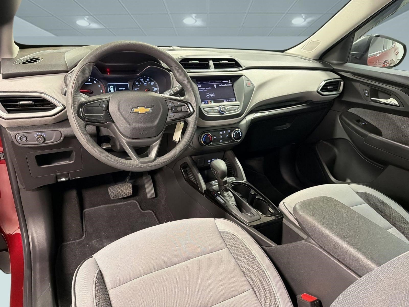 Used 2023 Chevrolet TrailBlazer LS image 27