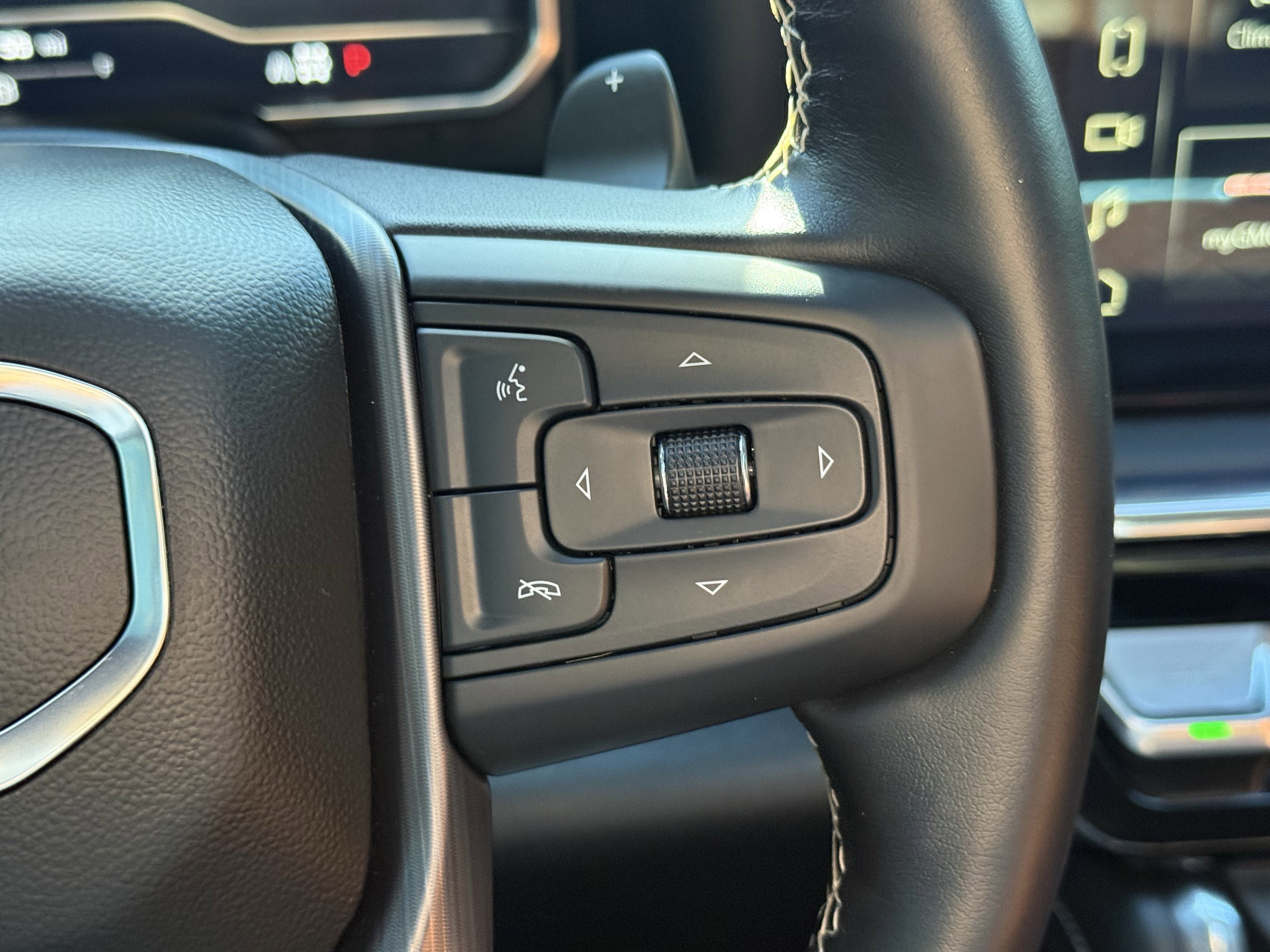 Used 2025 GMC Sierra 1500 Denali Ultimate image 16